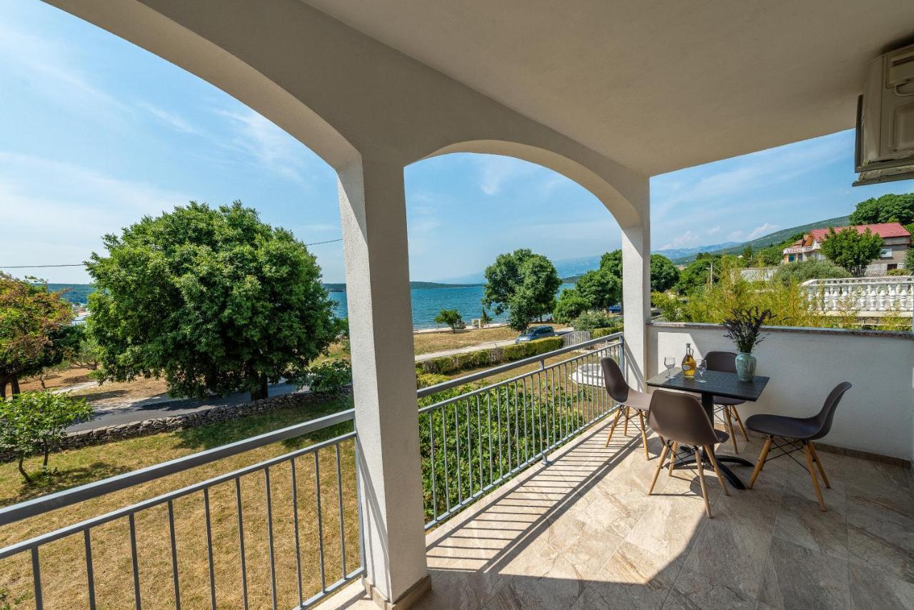 Apartmani Dupor Gornji Karin Bagian luar foto