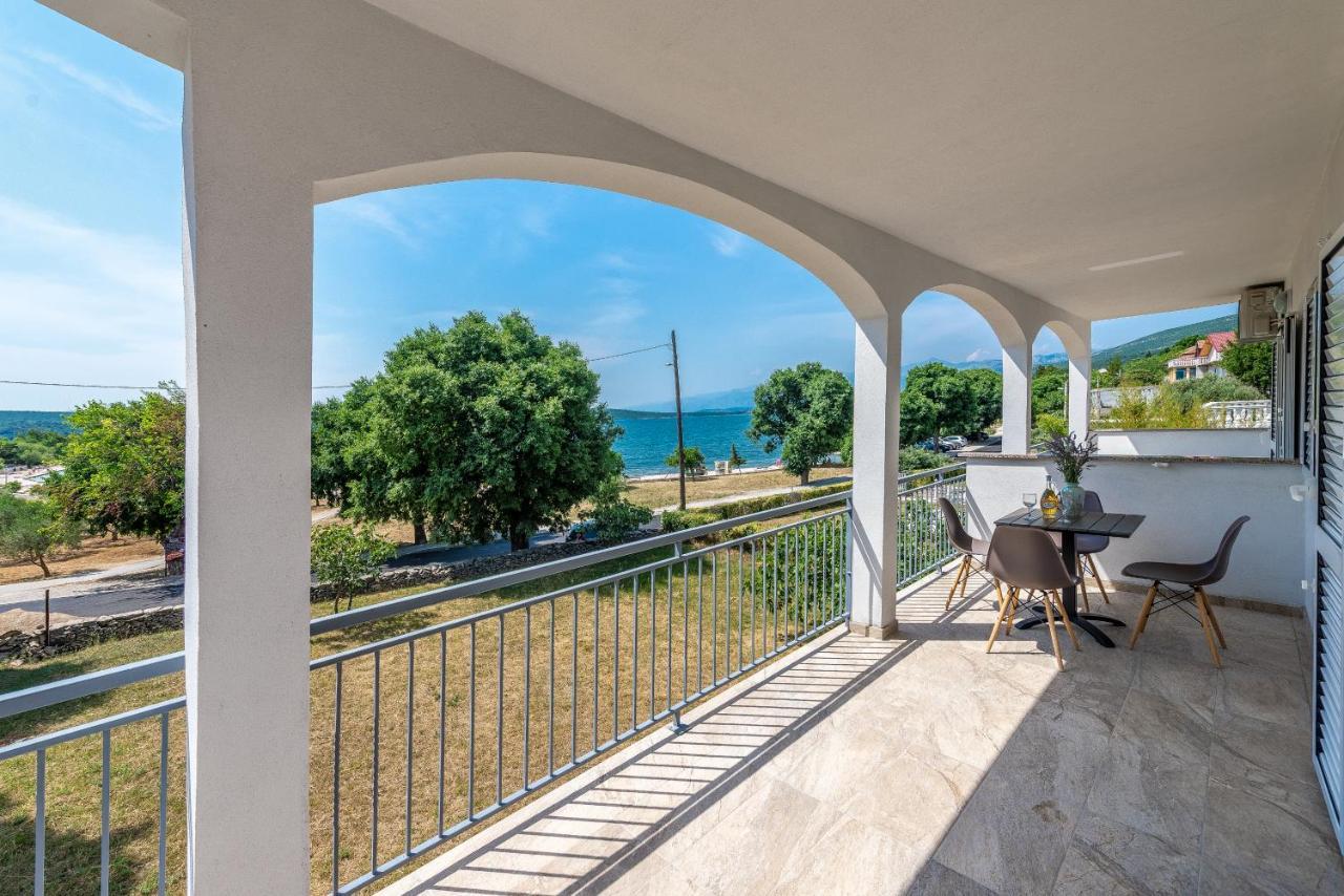 Apartmani Dupor Gornji Karin Bagian luar foto