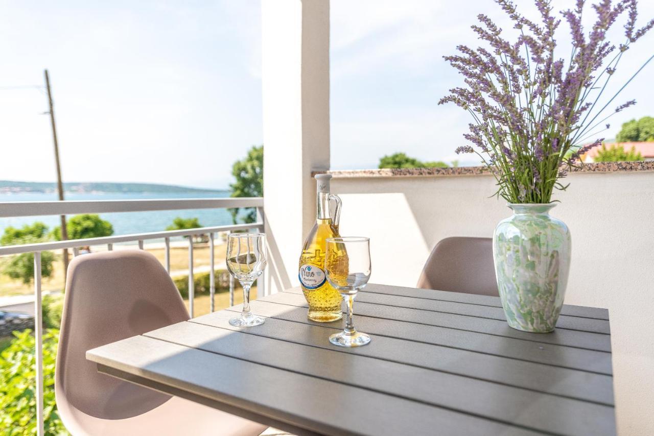 Apartmani Dupor Gornji Karin Bagian luar foto