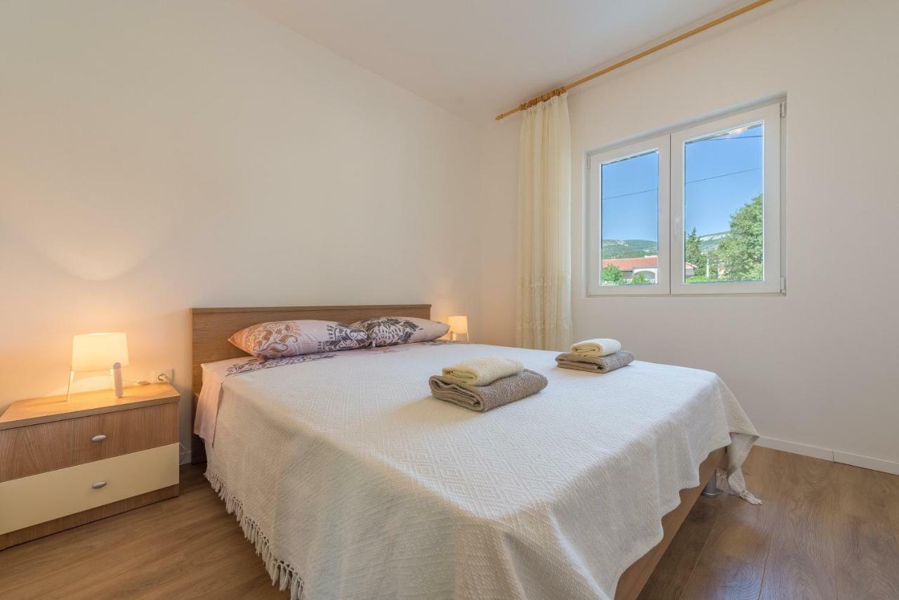 Apartmani Dupor Gornji Karin Bagian luar foto